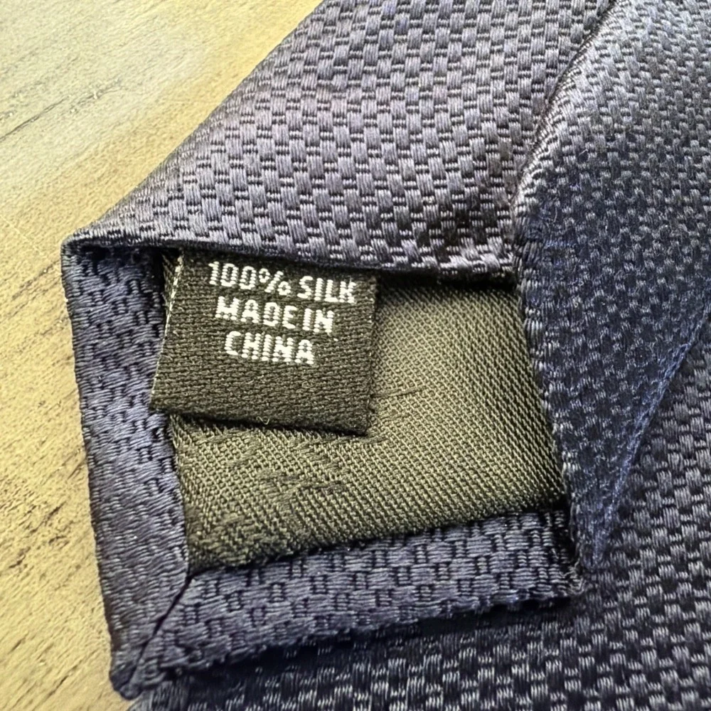 JOS. A. BANK Traveler‎ Collection Tie Micro Basket Weave Blue 100% Silk NWT